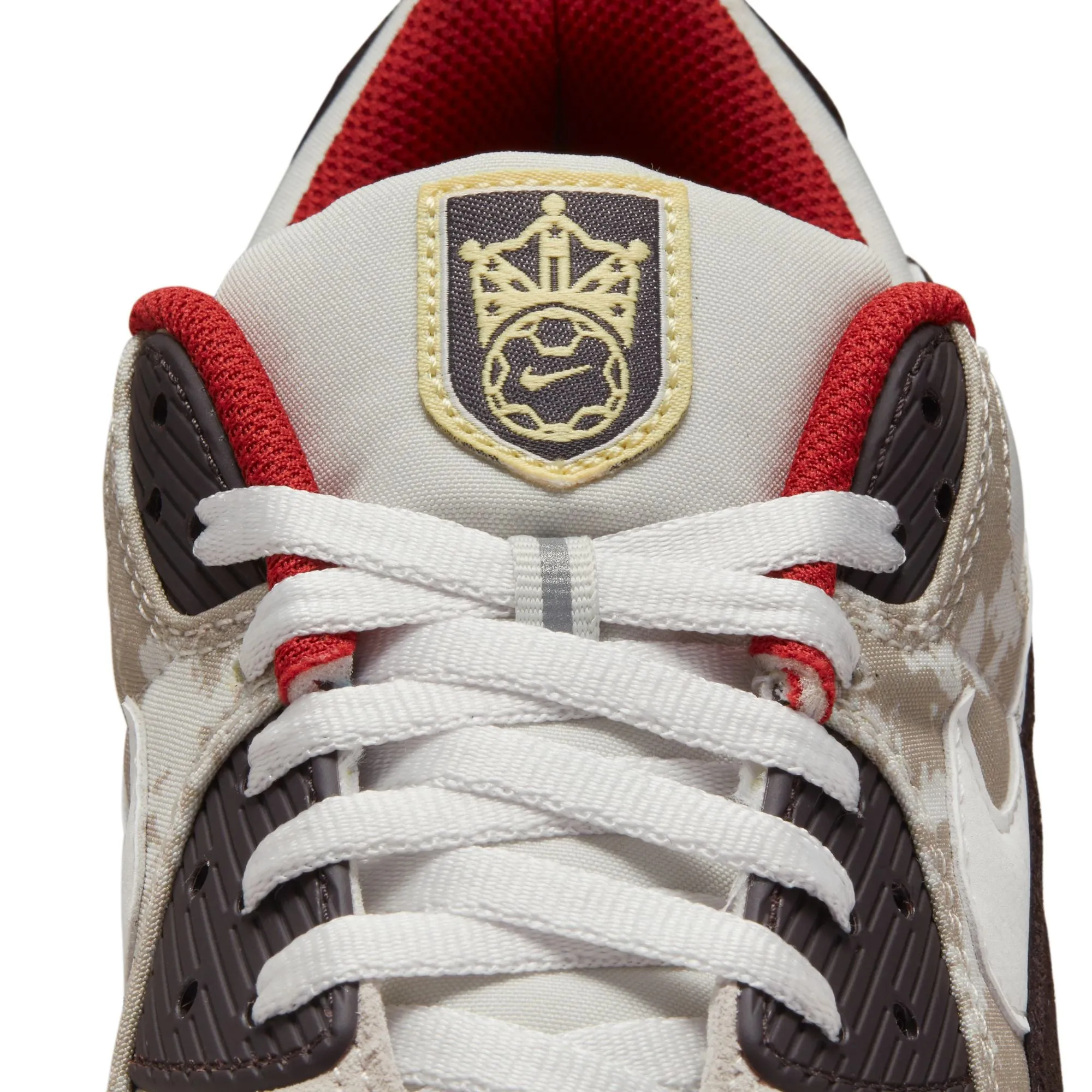 Men's Nike Air Max 90 SE - Light Bone/Summit White